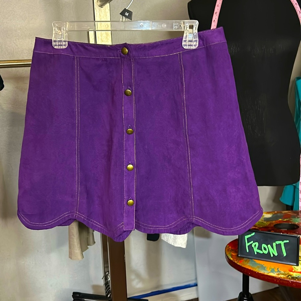 Sophie & Kate Plum Faux Suede Mini Skirt - Cuffed bottom w/Bronze buttons - Lg